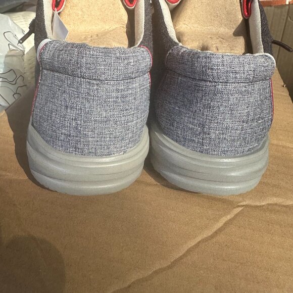 Hey Dude Men’s denim blue shoes size 10 - Picture 4 of 5
